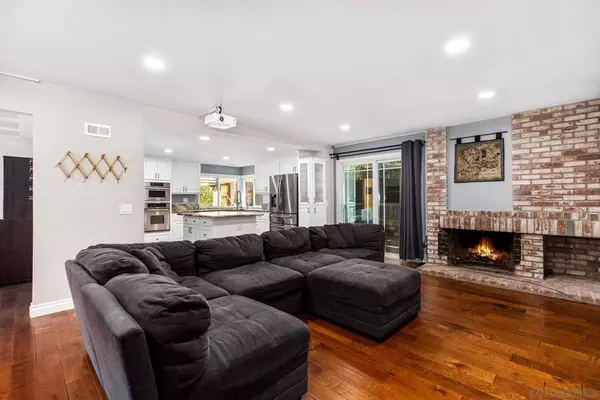 San Diego, CA 92128,12434 Cloudesly Dr