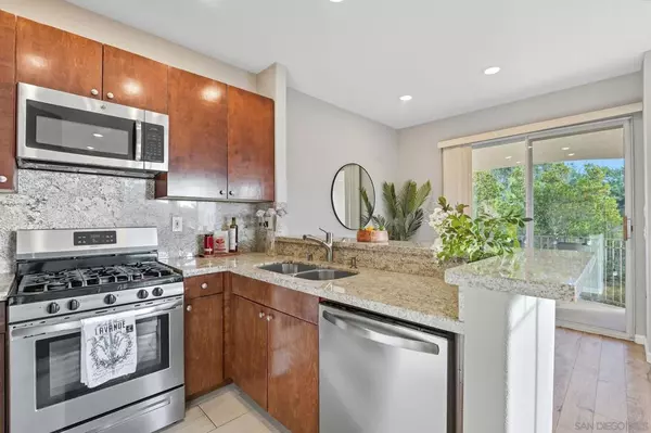 San Diego, CA 92131,10914 Ivy Hill Dr #1