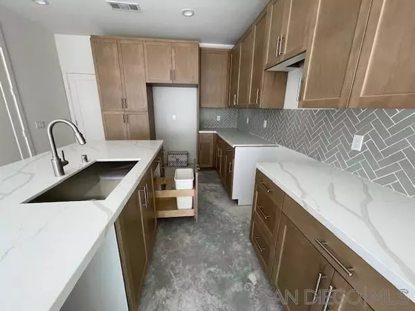 Santee, CA 92071,7711 Jasmine Ct.