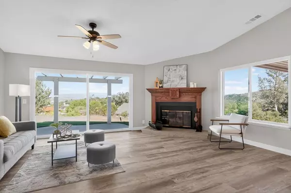 Ramona, CA 92065,16493 mountain shadow ln