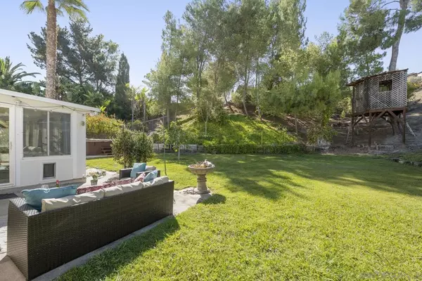 San Diego, CA 92129,15541 Paseo Jenghiz