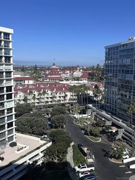 1730 Avenida del Mundo #1105, Coronado, CA 92118