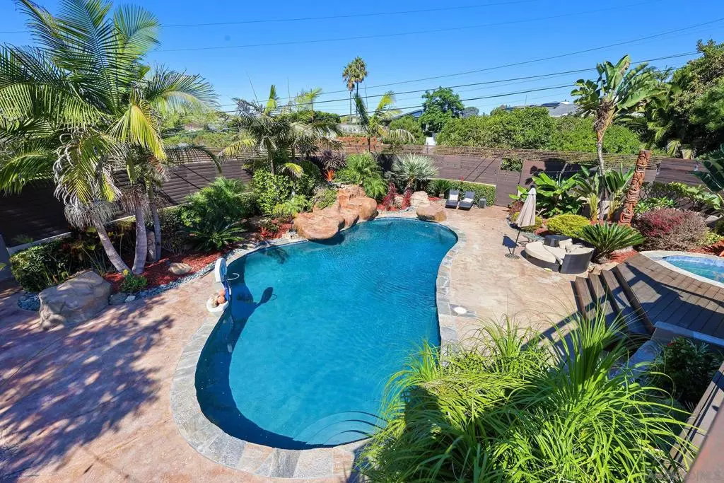 San Diego, CA 92106,3585 Addison