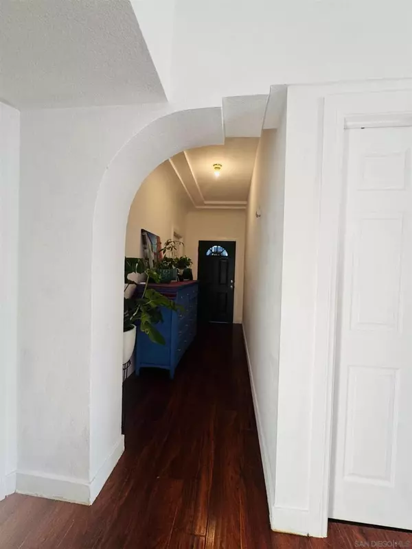 Los Angeles, CA 90031,2607 Darwin Ave