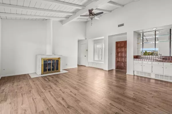 Escondido, CA 92026,1110 San Jacinto Gln