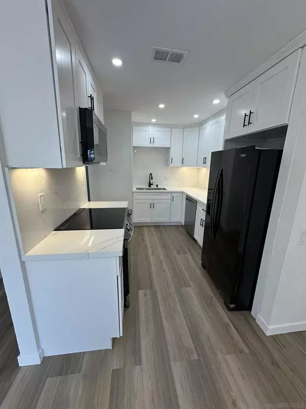 Oceanside, CA 92057,213 Festival Dr.