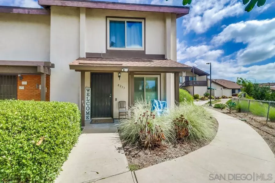 8233 Warmwood Ave, Spring Valley, CA 91977