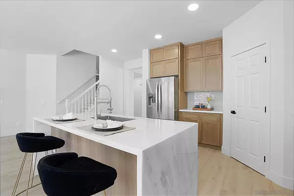 Oceanside, CA 92057,1120 Parkview Dr