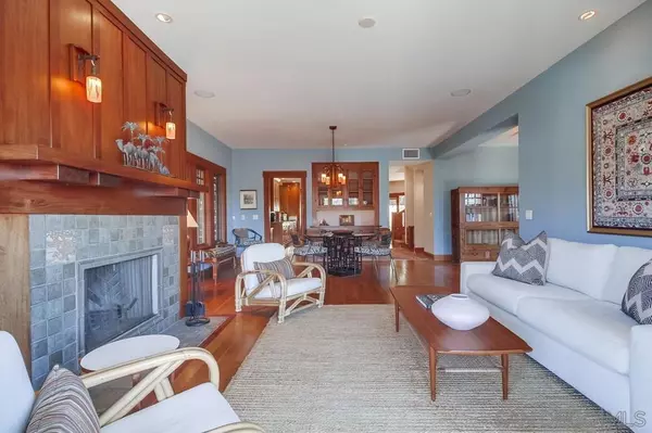 San Diego, CA 92104,2009 Granada Ave