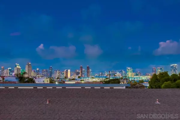 Coronado, CA 92118,240 B Avenue