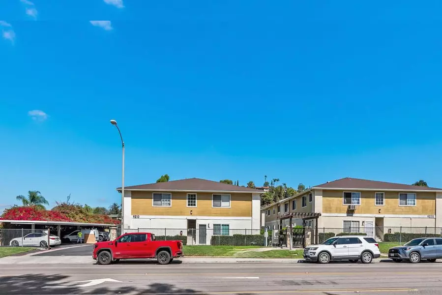 9210 Kenwood Dr. ##L, Spring Valley, CA 91977