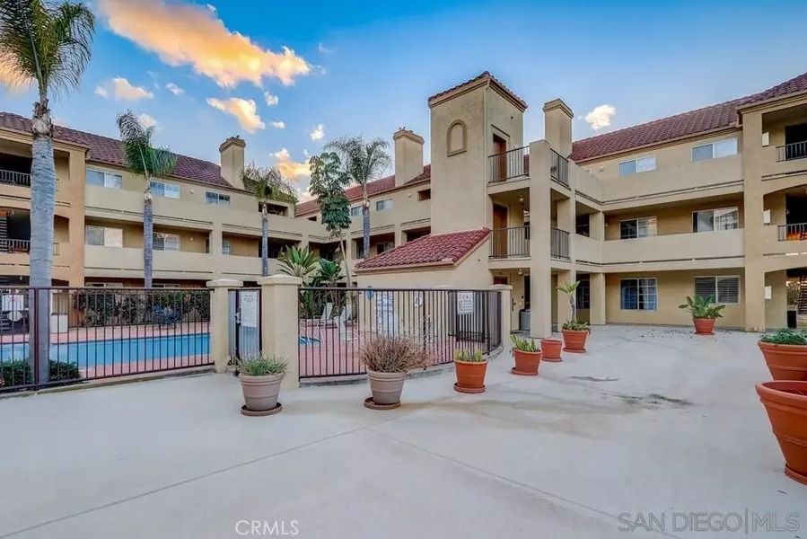 2005 Burton St. #25, San Diego, CA 92111