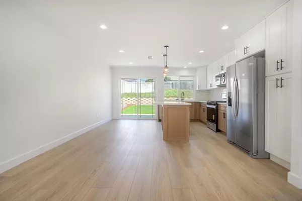 Poway, CA 92064,12634 Roberto Way