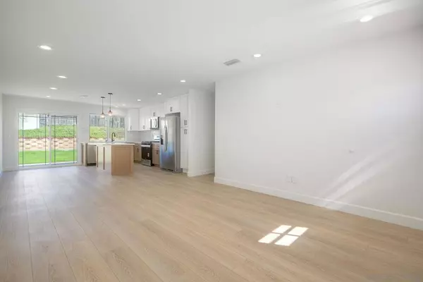 Poway, CA 92064,12634 Roberto Way