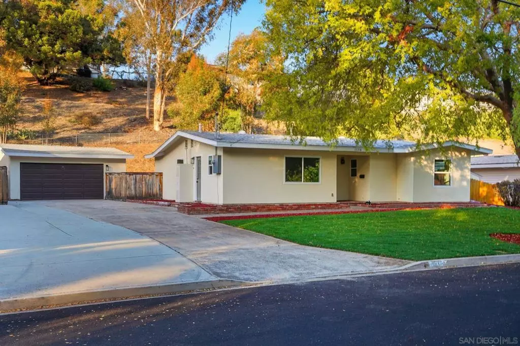 Poway, CA 92064,12216 Holland Rd