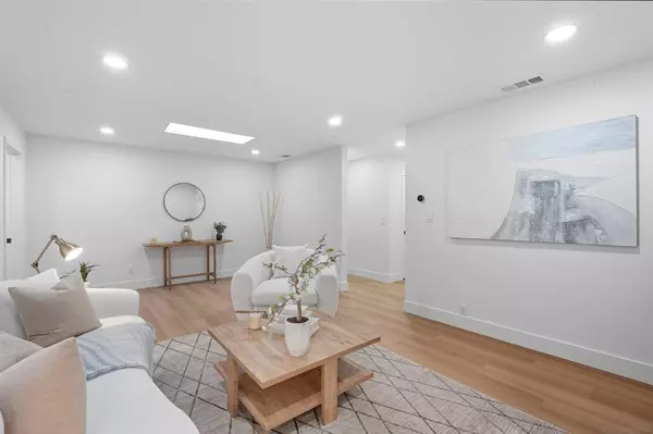 Poway, CA 92064,12216 Holland Rd