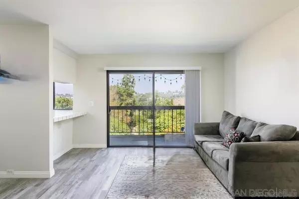 San Diego, CA 92120,5125 Fontaine #205