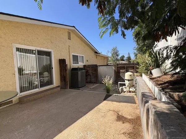 Lakeside, CA 92040,10955 10957 Valle Vista Road
