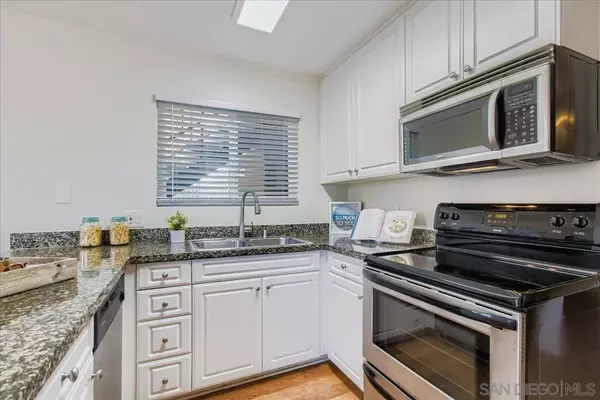 San Diego, CA 92127,17147 W Bernardo Dr #103