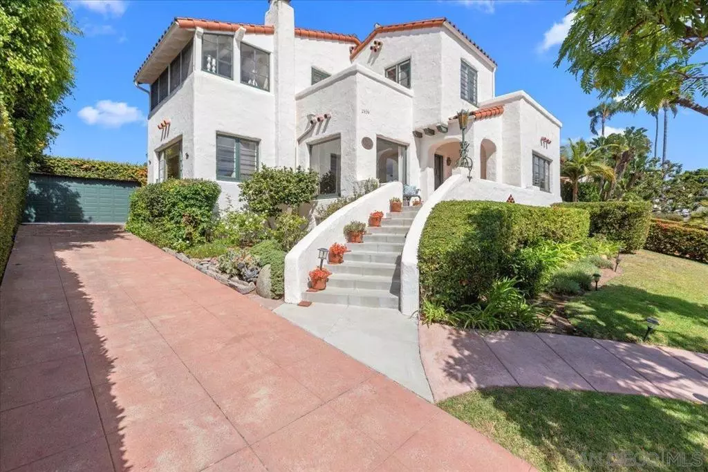 San Diego, CA 92103,2436 Presidio Dr