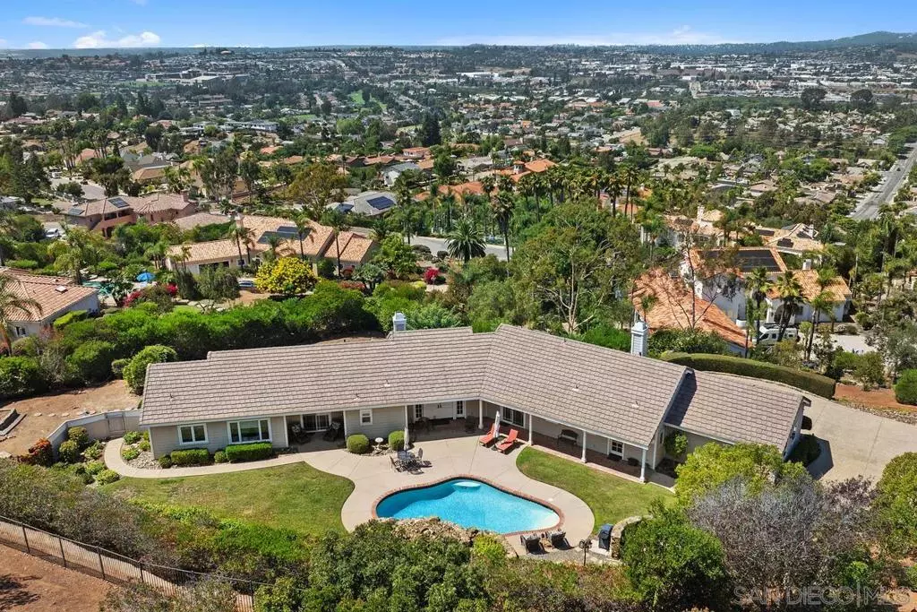 San Marcos, CA 92078,1324 Vista Colina Dr