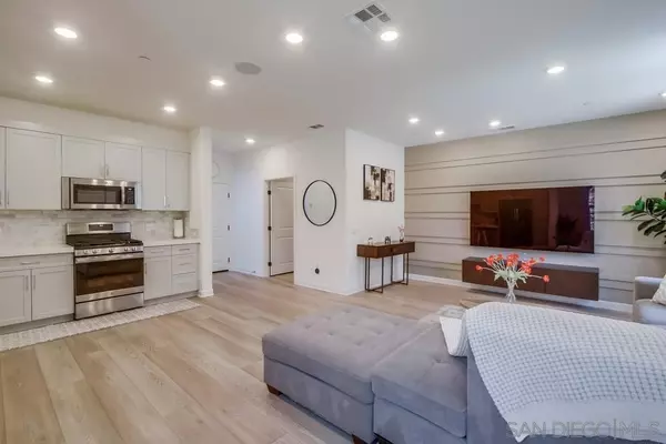 San Marcos, CA 92078,1205 Sunrise View #105