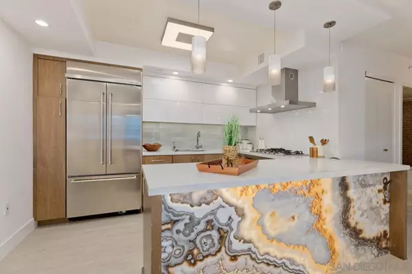 San Diego, CA 92101,500 W Harbor Dr #713