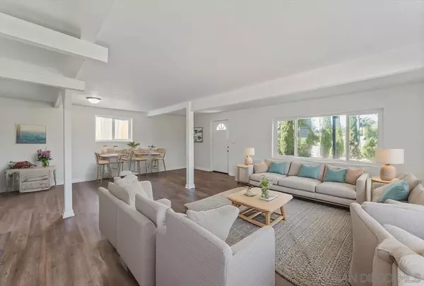 Vista, CA 92084,1520 Sunbury Ct