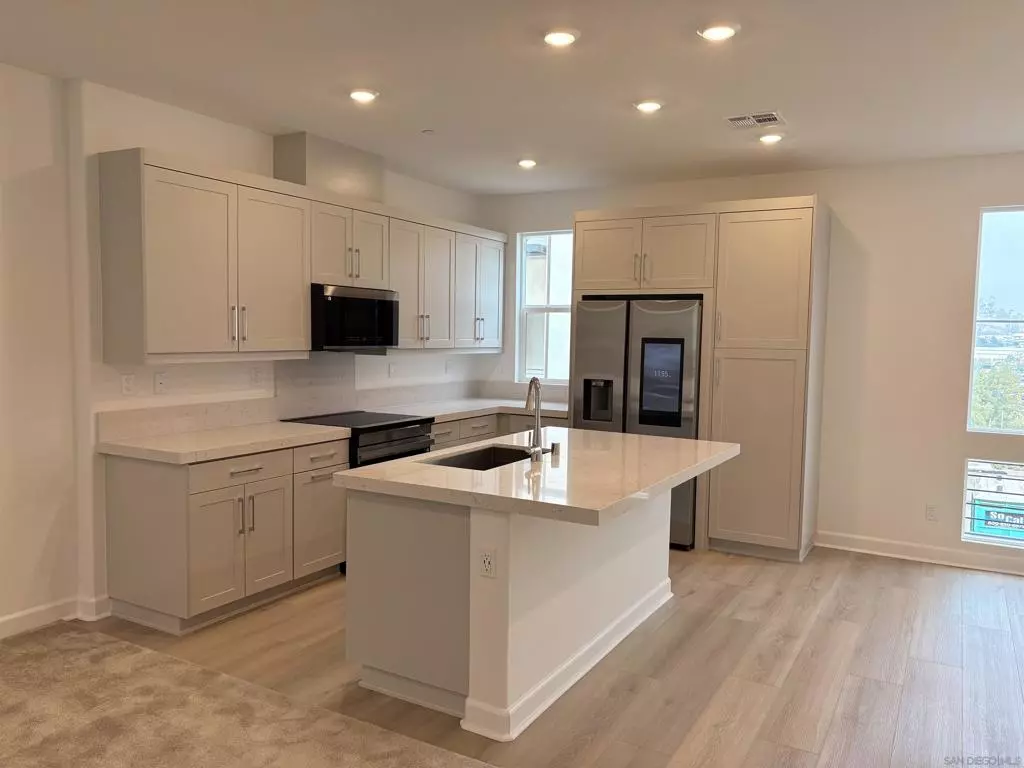 San Marcos, CA 92078,432 Caliper Way