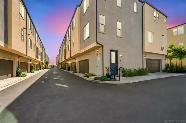 San Diego, CA 92154,5475 Seacliff Pl 88