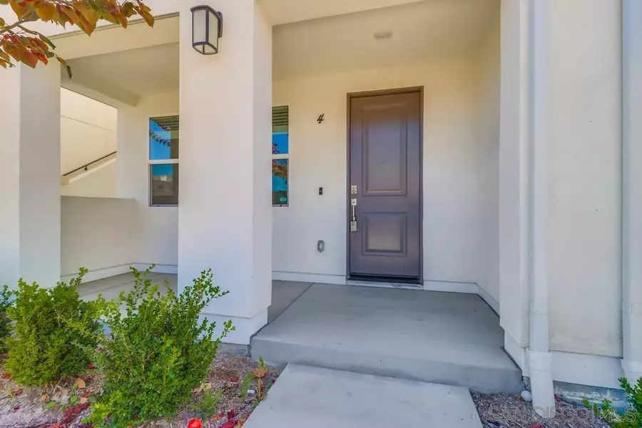 1405 Sulu Sea Ln #4, Chula Vista, CA 91915
