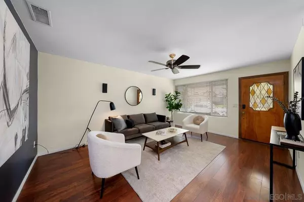 San Diego, CA 92117,4034 Conrad Avenue