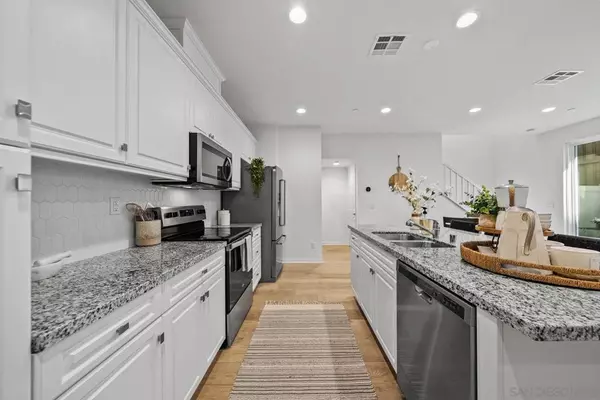 Vista, CA 92081,3135 Linwood St