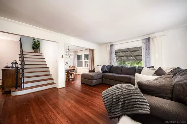 San Diego, CA 92116,4417 Braeburn Rd