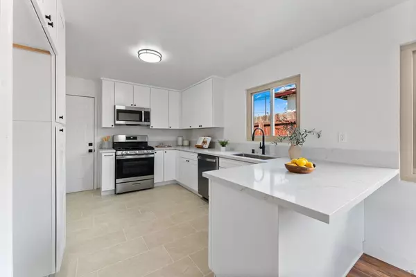 San Diego, CA 92114,725 Peggy Dr