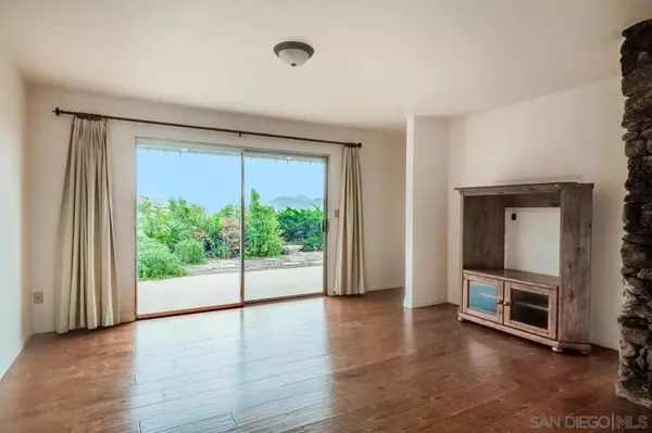 El Cajon, CA 92019,620 Singing Vista Ct