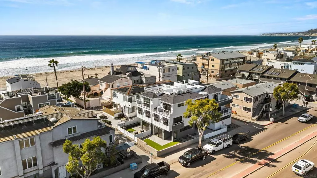 720 Nantasket Ct, San Diego, CA 92109