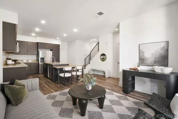 2472 Aperture Circle, San Diego, CA 92108
