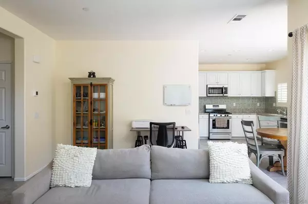 Fallbrook, CA 92028,211 Spotted Saddle Way