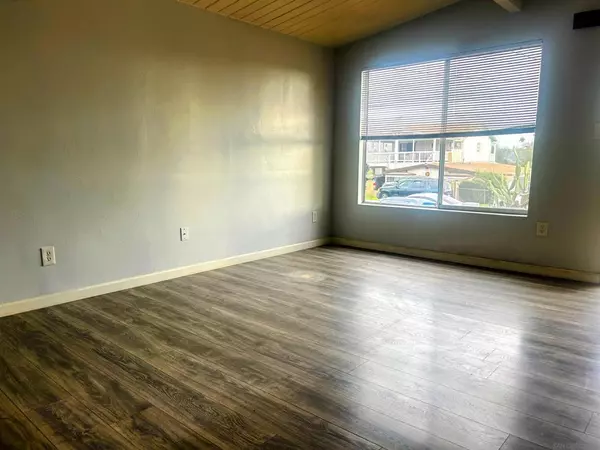 Spring Valley, CA 91977,9726 Ivanho St.