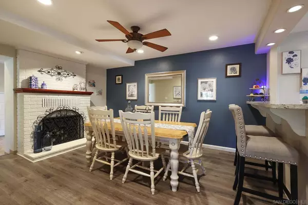 Vista, CA 92083,1687 Gecko Road