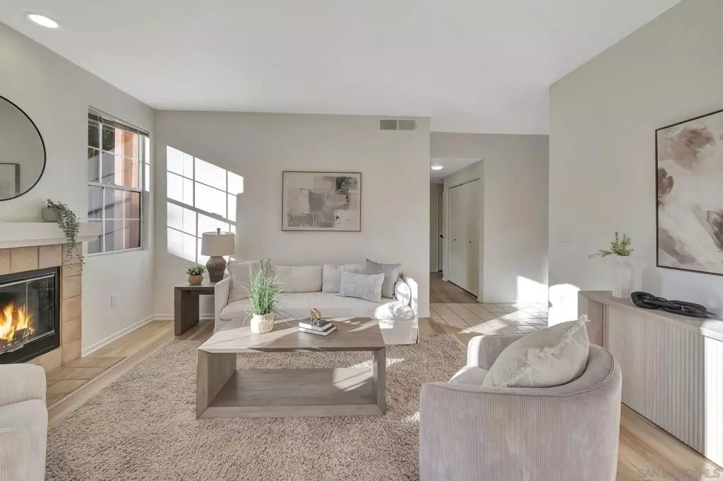 San Diego, CA 92128,18644 Caminito Cantilena #265