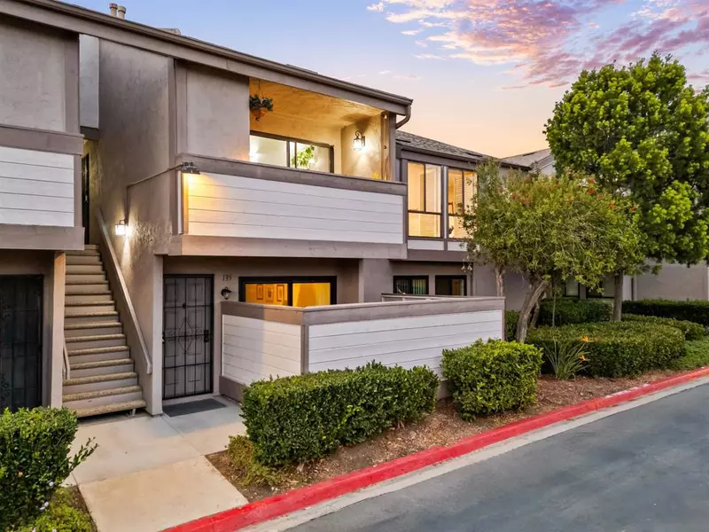 9229 Village Glen Dr #235, San Diego, CA 92123