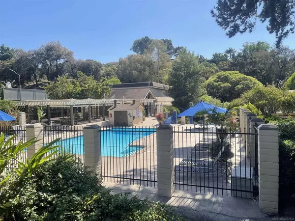 San Diego, CA 92117,4425 Caminito Pedernal