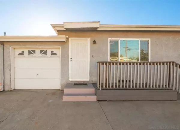Lemon Grove, CA 91945,7423 Daytona St, A & B