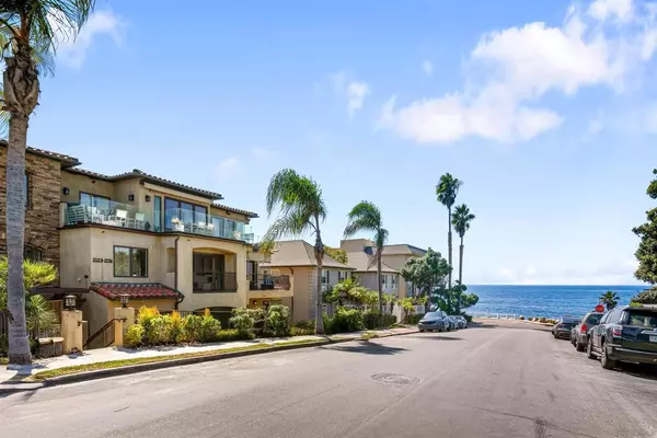 La Jolla, CA 92037,229 Bonair Street
