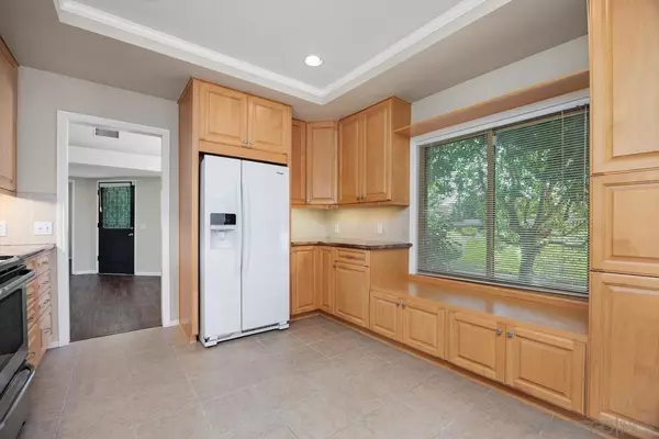 San Diego, CA 92128,17604 Camino Ancho