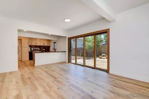 La Mesa, CA 91941,4541 Acacia Ave