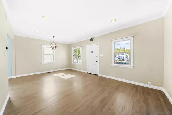 San Diego, CA 92103,4171 1st Ave