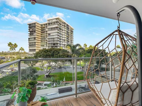 Coronado, CA 92118,1830 Avenida Del Mundo #403